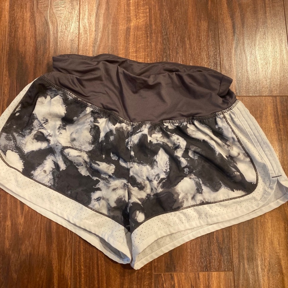Women’s c9 by Champion running shorts sz S